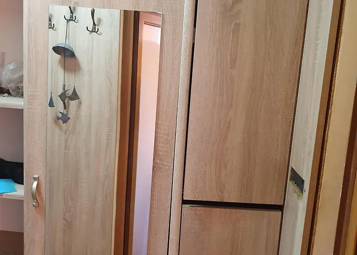 лято ヴァルナ